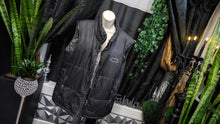 Load image into Gallery viewer, SRH Men&#39;s Vintage Black Puffer Vest XL
