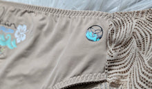 Load image into Gallery viewer, Ocean Drip Hibiscus &amp; Starfish Panties XL NEW
