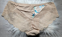 Load image into Gallery viewer, Ocean Drip Hibiscus &amp; Starfish Panties XL NEW

