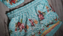 Load image into Gallery viewer, Hawaiian Ocean Floral Halter Bikini Top &amp; Shorts XL
