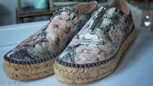 Load image into Gallery viewer, Ateliers Floral Rope Espadrilles Jute Sole Shoes sz38(7)
