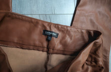Load image into Gallery viewer, Signature Reitmans Brown Faux Leather Pants Sz14
