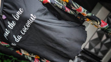 Load image into Gallery viewer, Mandarin &amp; Co. Floral Hawaiian Beach Top XS
