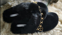 Load image into Gallery viewer, Tahari Faux Fur Chain Accent Slippers Sz9
