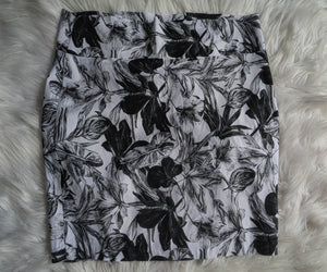 Lily Morgan Black & White Tropical Flower Midi Skirt XL