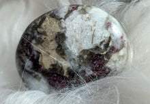 Load image into Gallery viewer, Druzy Red Garnet Quartz Palmstone
