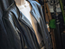 Load image into Gallery viewer, Tres You Black Sleek &amp; Slimming Pu Leather Jacket XL
