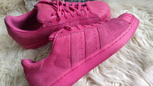 Load image into Gallery viewer, Men&#39;s Adidas Superstar Fuchsia Pink Shoes Sneakers sz8.5 (Women&#39;s 10)
