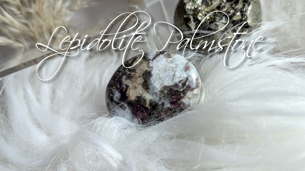 Druzy Red Garnet Quartz Palmstone