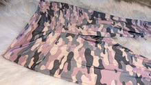 Load image into Gallery viewer, Pink &amp; Grey Camouflage Camo Activewear Leggings LG
