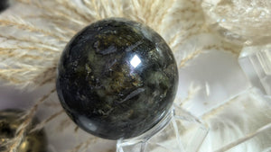 2.5" Labradorite Flash Sphere with Stand
