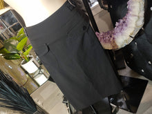 Load image into Gallery viewer, Daisy Fuentes Black Linen Pencil Buckle Skirt Sz4
