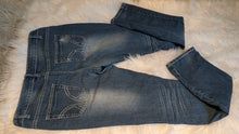 Load image into Gallery viewer, Vintage G21 Blingy Metal Accent Frayed Skinny Jeans sz15
