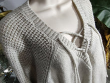 Load image into Gallery viewer, Rue+ Beige Pullover Laced Bust Sweater 4X
