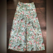 Load image into Gallery viewer, Peach Love California Open Leg Floral Tropical Pants &amp; Top Outfit LG
