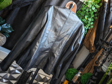 Load image into Gallery viewer, Tres You Black Sleek &amp; Slimming Pu Leather Jacket XL

