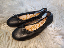 Load image into Gallery viewer, Sam Edelman Black Ballet Flats sz8
