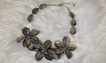 Load image into Gallery viewer, Smoked Glass Faceted Chunky Flower Necklace
