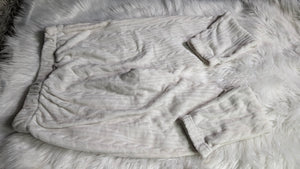 Joyspun White Faux Fur Cable Knit Pants LG