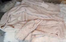 Load image into Gallery viewer, Ashley by 26 Sheep Look Oversize Hood Sweater Jacket XL
