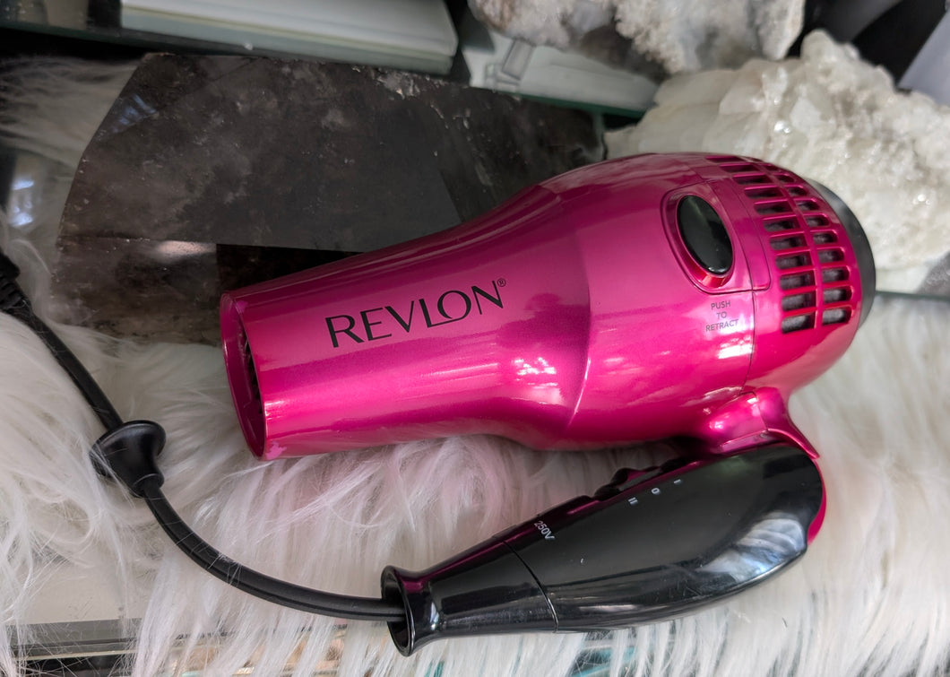 Pink Revlon Folding Retractable Cord Blow Dryer