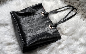 Elizabeth Grant Black Snakeprint Ostrich Leather Purse