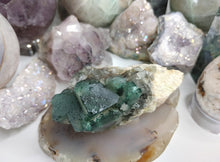 Load image into Gallery viewer, 4&quot; Green Fluorite Crystal Cluster
