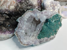 Load image into Gallery viewer, Amethyst Quartz Crystal Geode
