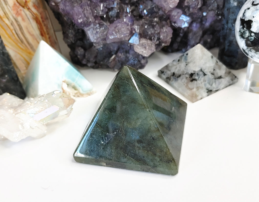 Labradorite Flash Crystal Pyramid
