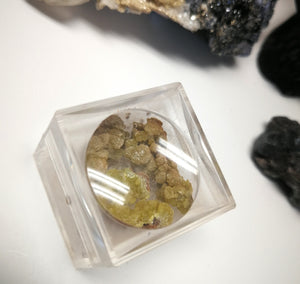 Botryoidal Mimetite Specimens in Magnifying Cube 